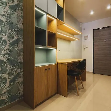 Lux Studio, To Old Town *